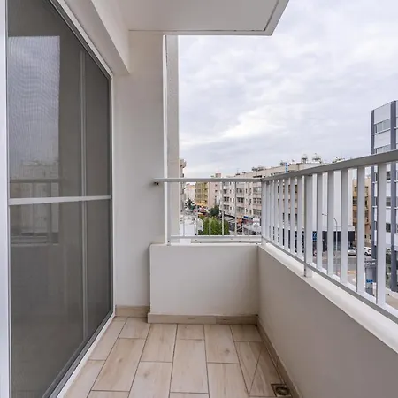 Celeste 3-bedroom In Appartamento *