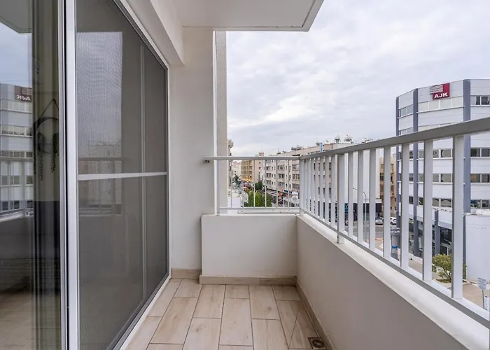 Celeste 3-bedroom In Lejlighed *